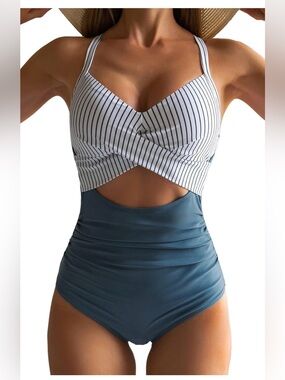 🚨ON HOLD🚨One-Piece Swimsuit Blue & White by Eomenie Size Medium
